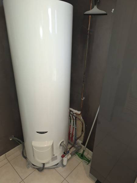 Déplacement d’un ballon d’eau chaude et d’une nourrice sanitaire à Breteuil (27160)