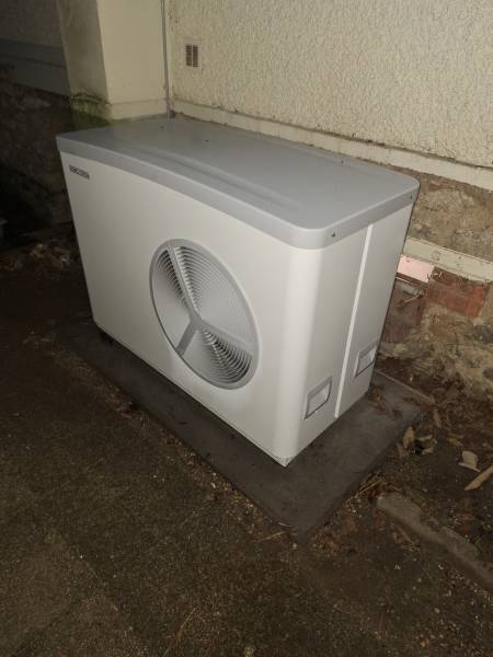 Installation de PAC air/eau STIEBEL ELTRON à Mortagne-au-Perche